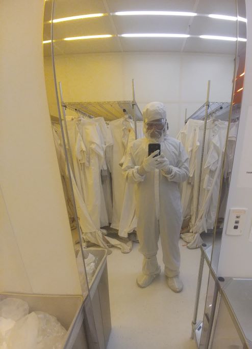 Clean suit selfie